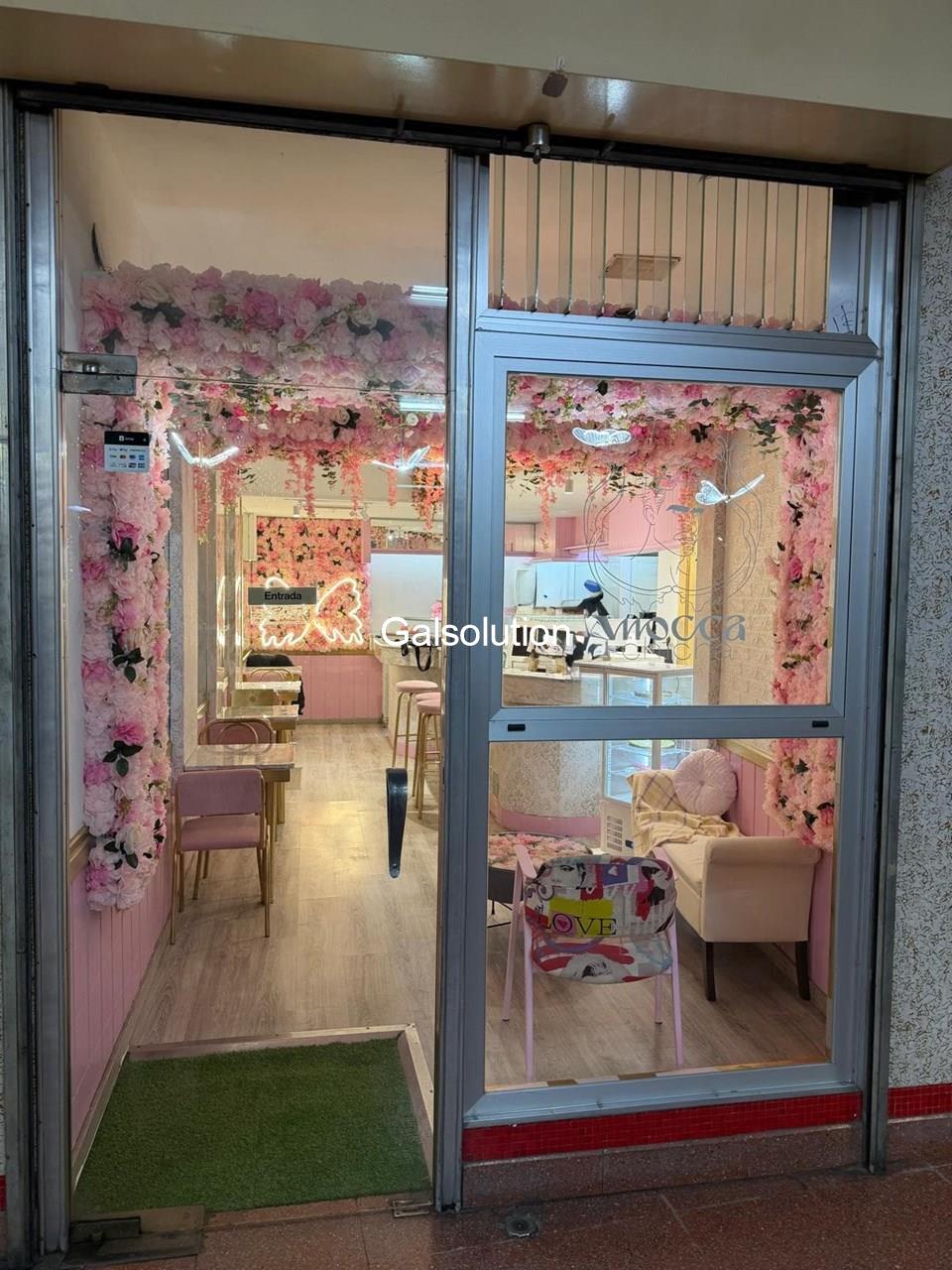 Foto 2 Local en galerías centrales 